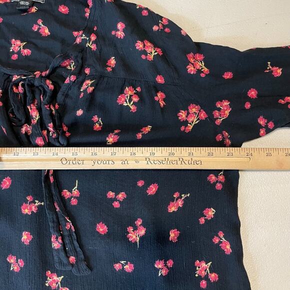 Billabong Floral Boho Top Size Large Black‎ - Picture 10 of 11
